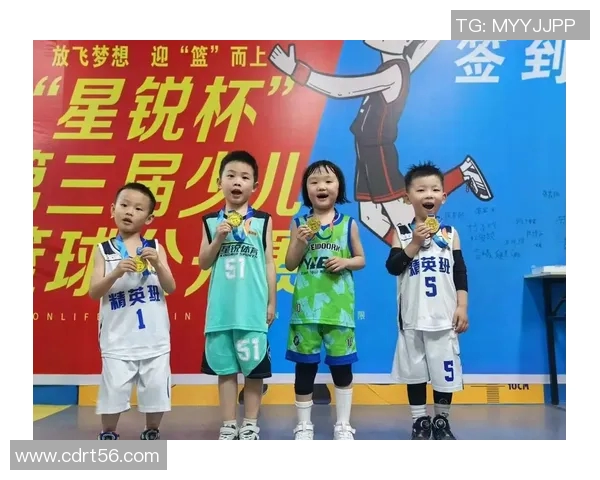 足球明星助力孩子追星梦想温暖视频传递希望与勇气